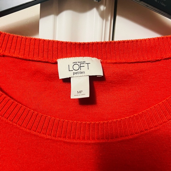 Ann Taylor Loft medium petite sweater in burnt orange, perfect for fall! - Picture 2 of 2